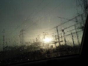 pylons_rain2